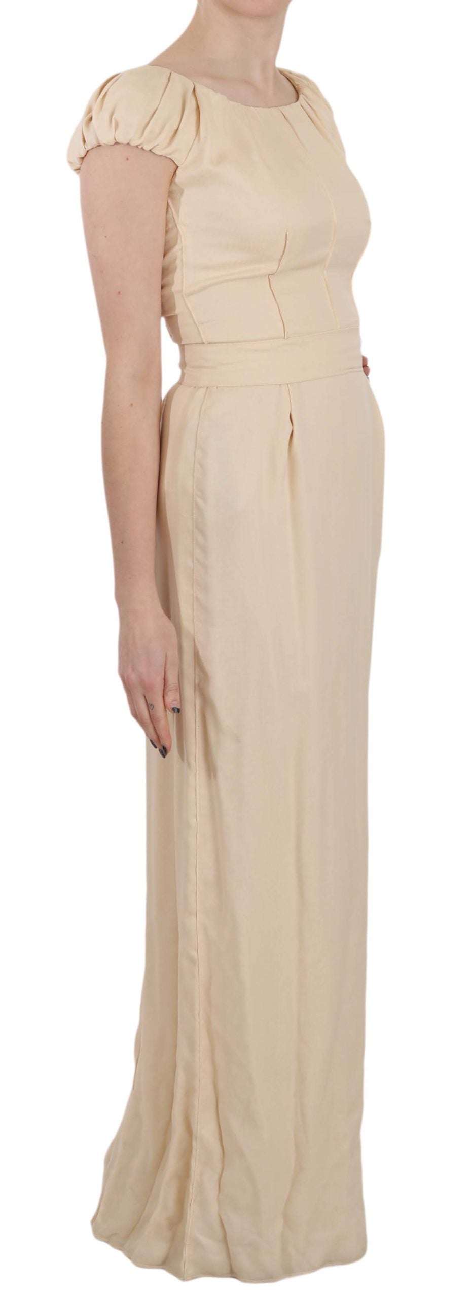 Vestido de seda con mangas con liga y columna