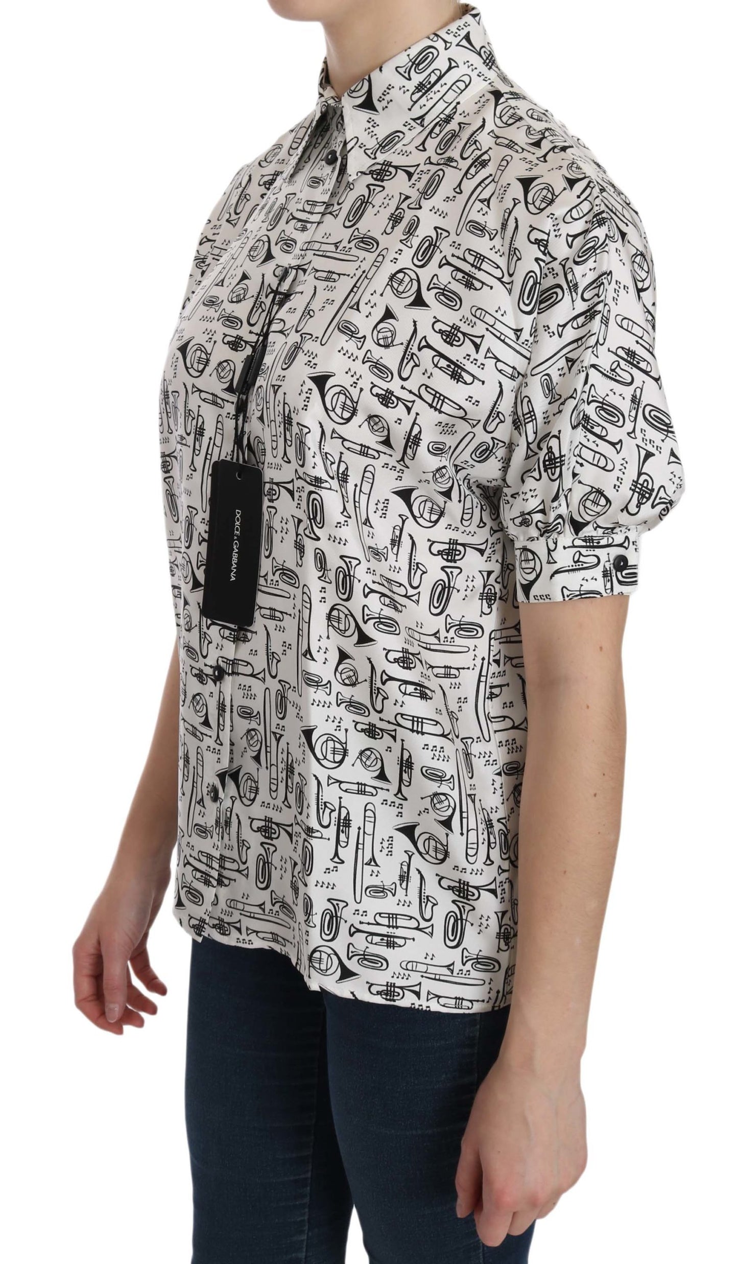 Top de seda con cuello y estampado de instrumentos musicales