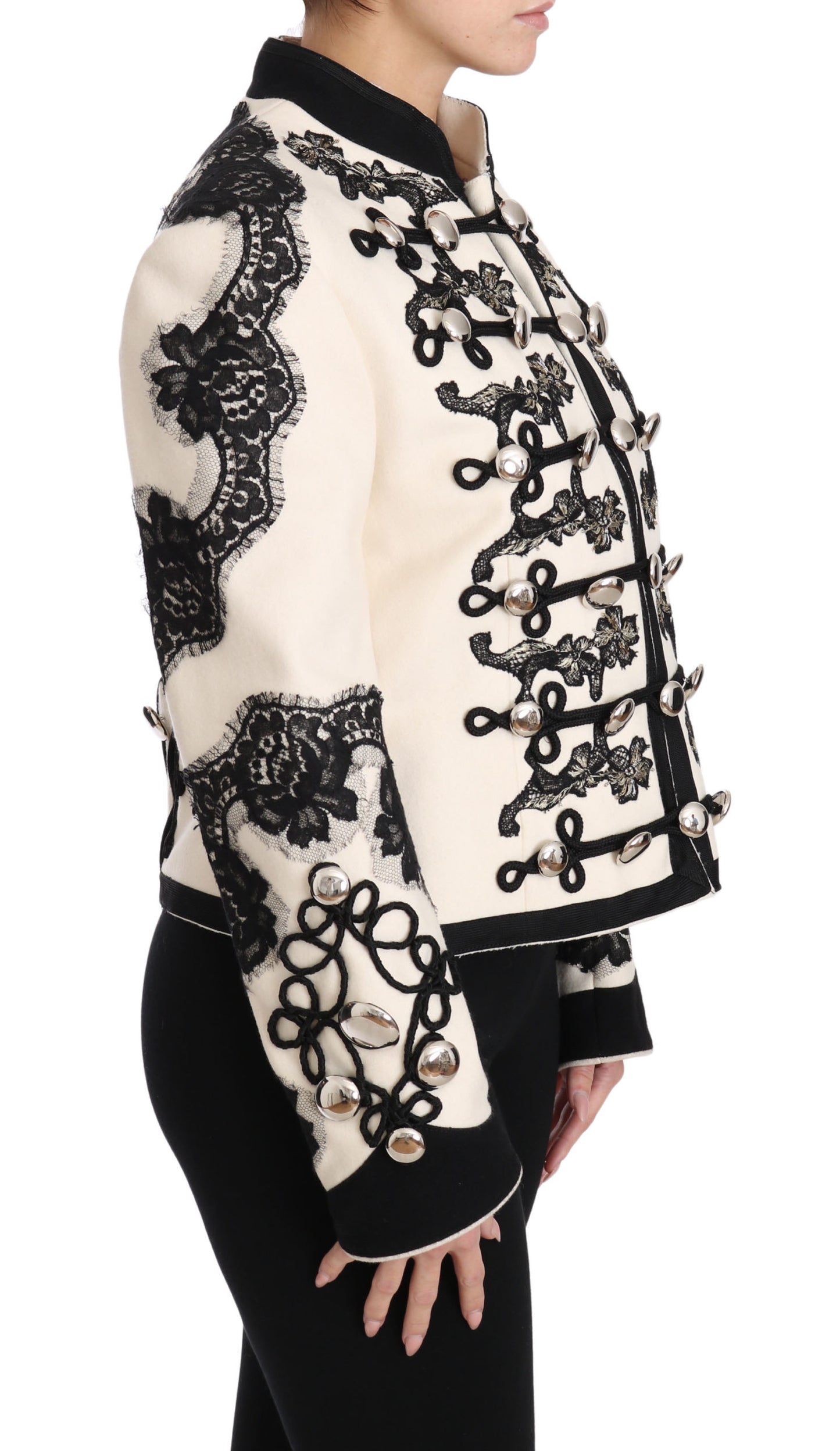 Elegante chaqueta barroca en blanco roto