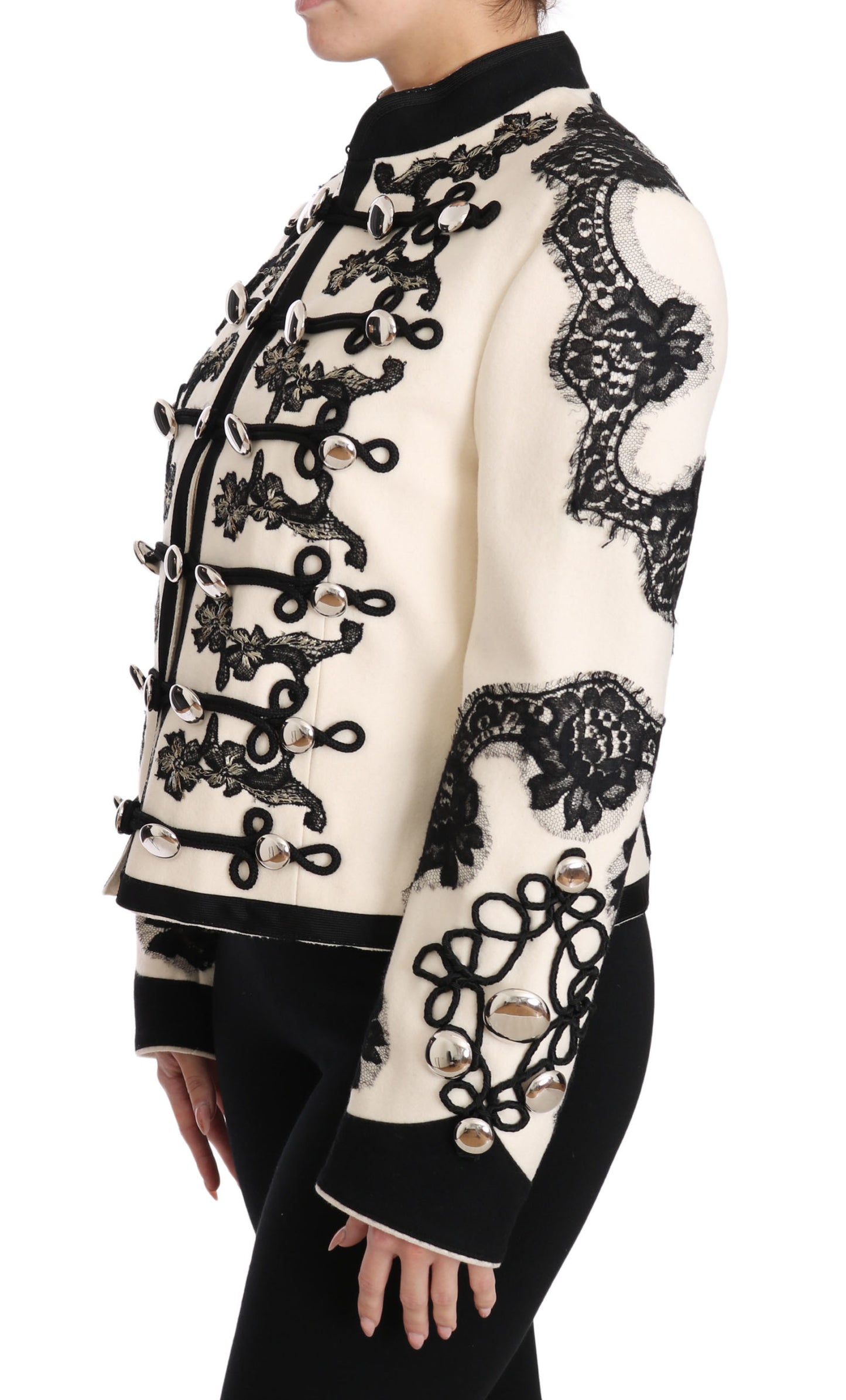 Elegante chaqueta barroca en blanco roto