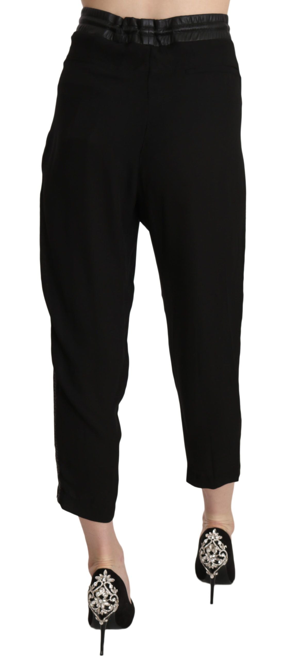 Pantalones cortos elegantes de cintura alta en negro elegante