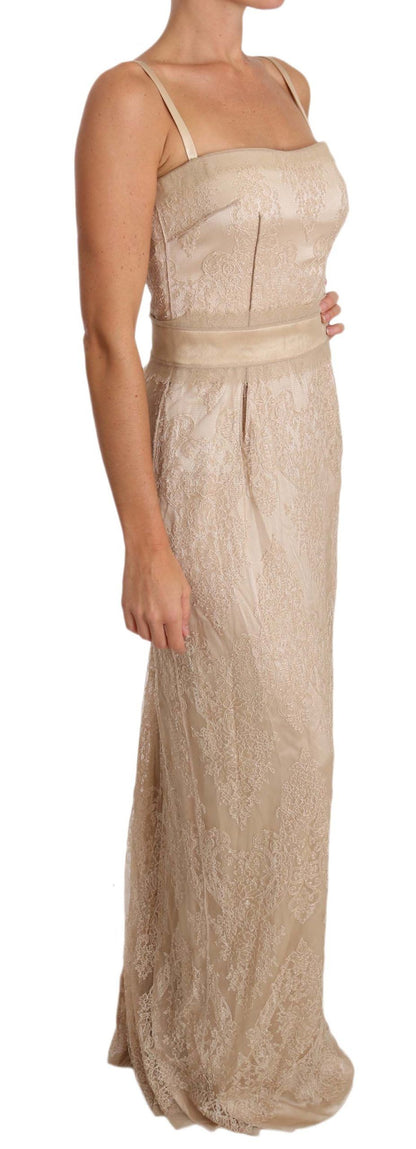 Elegante vestido beige largo hasta el suelo