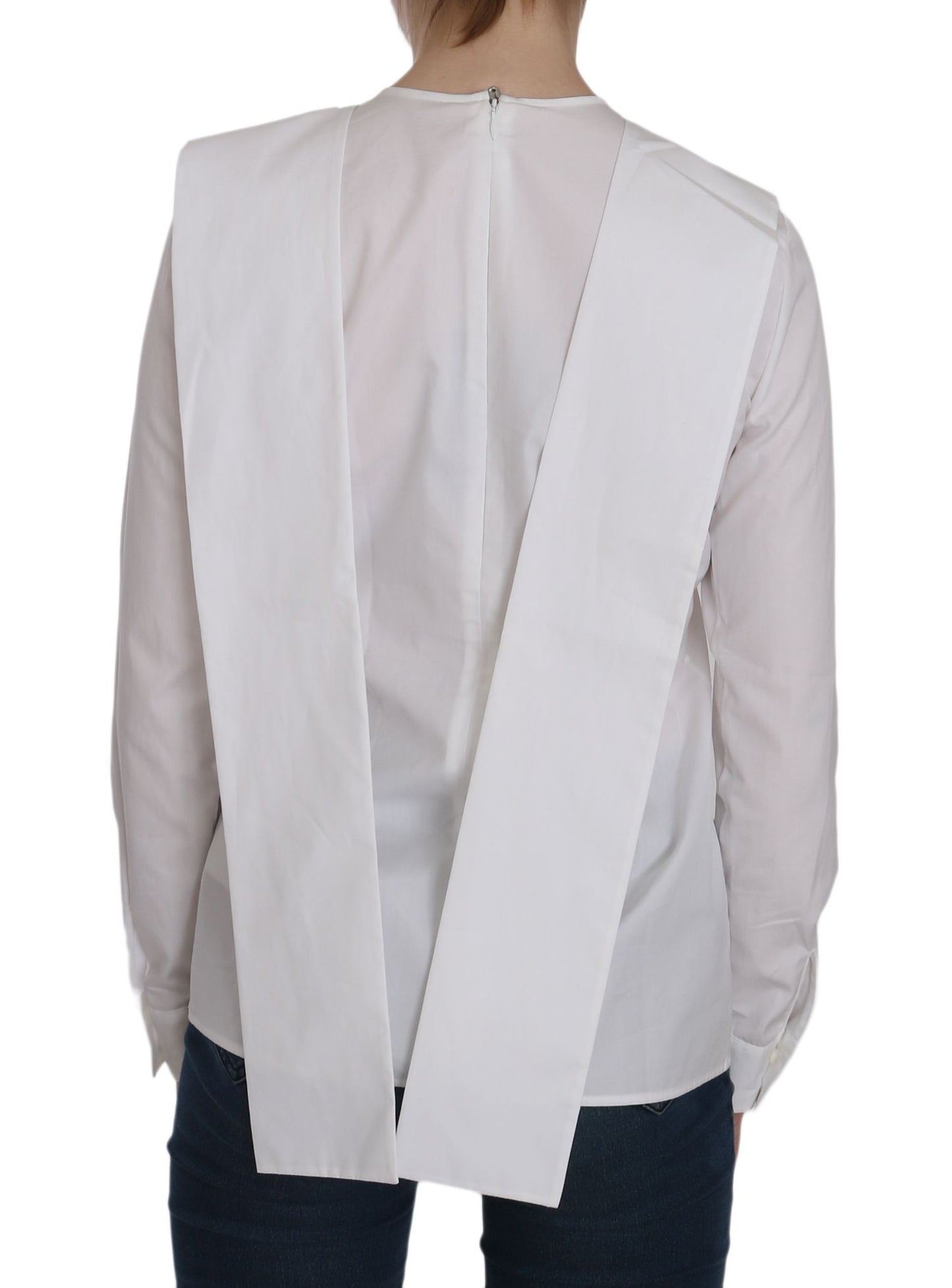 Elegante top de algodón blanco con cuello redondo