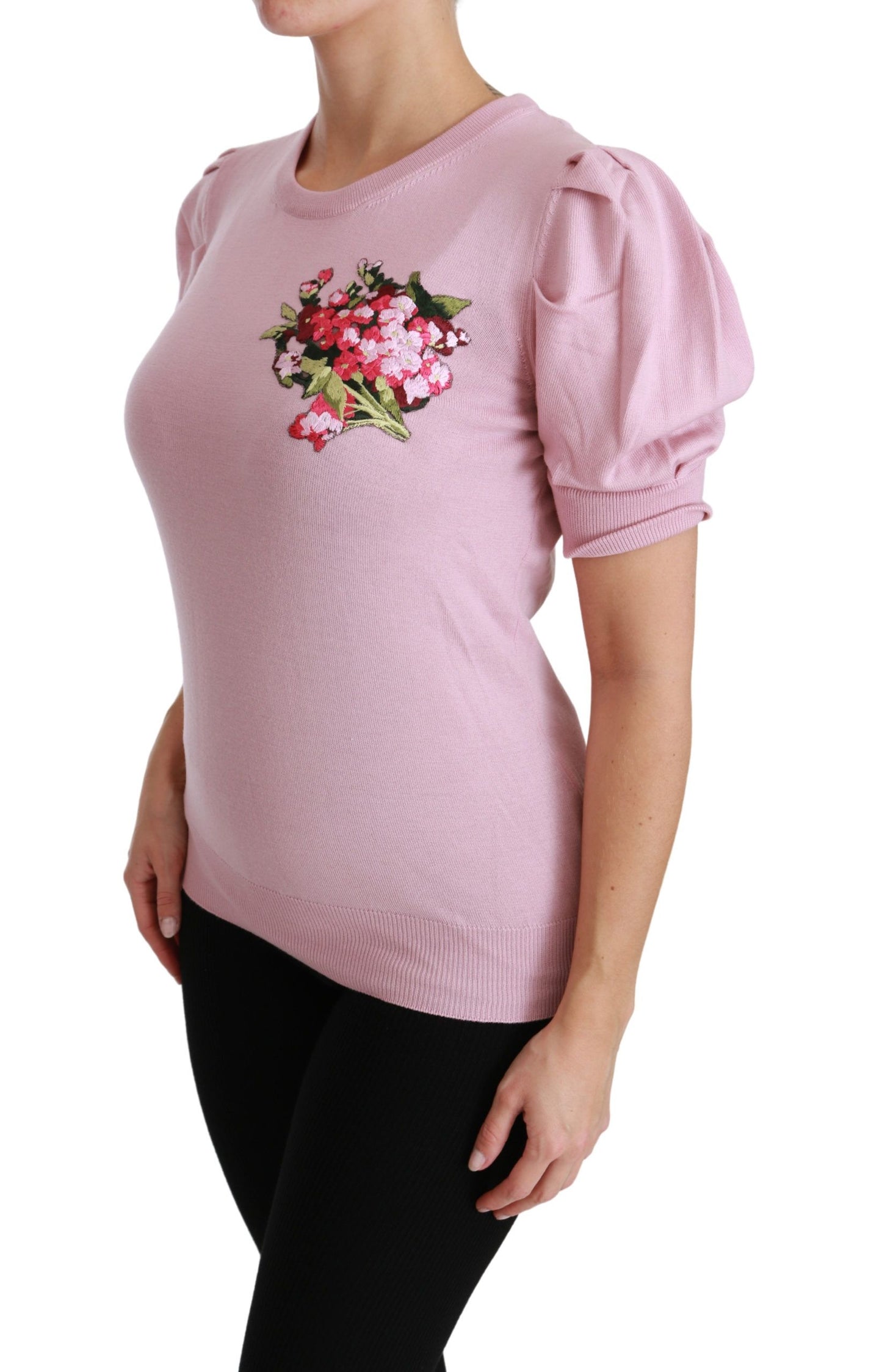 Elegante blusa bordada de lana virgen