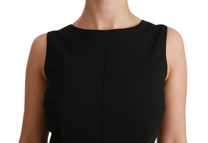 Elegante vestido negro hasta la rodilla