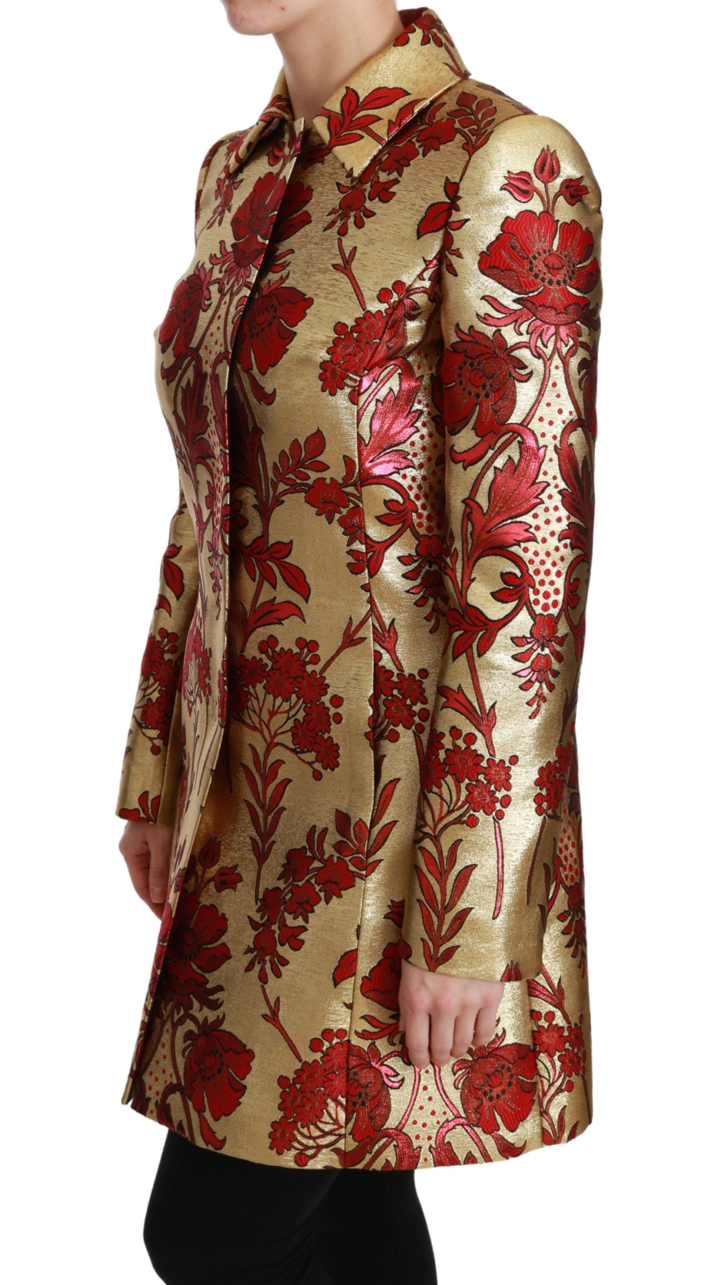 Elegante gabardina con brocado floral dorado