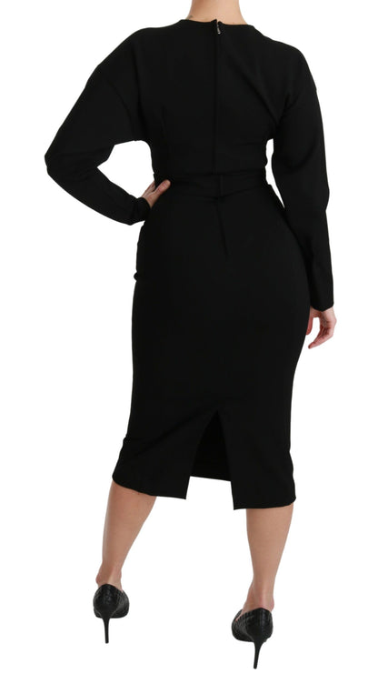 Elegante vestido midi ajustado negro