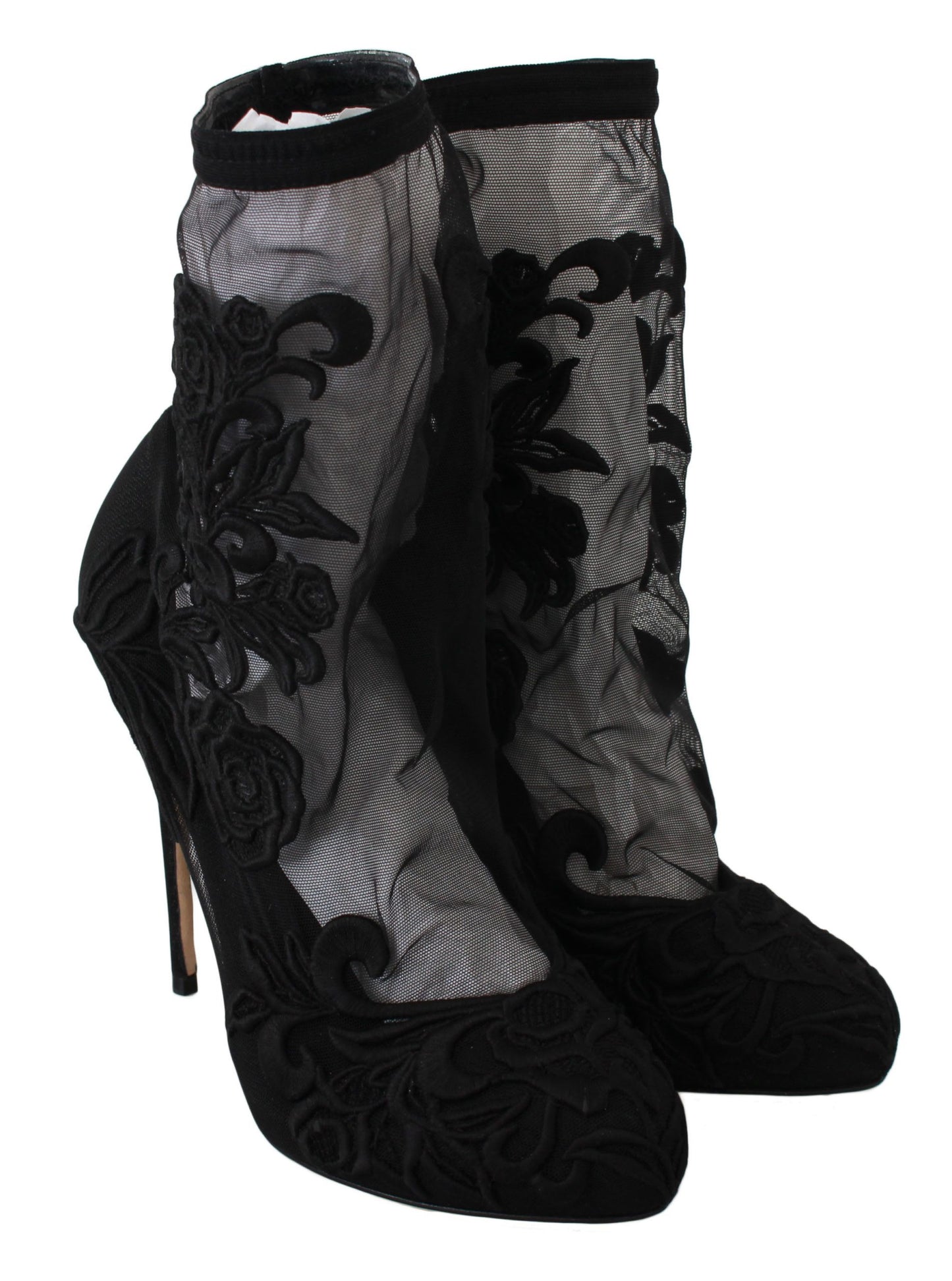 Botines con tacón de aguja y flores bordadas