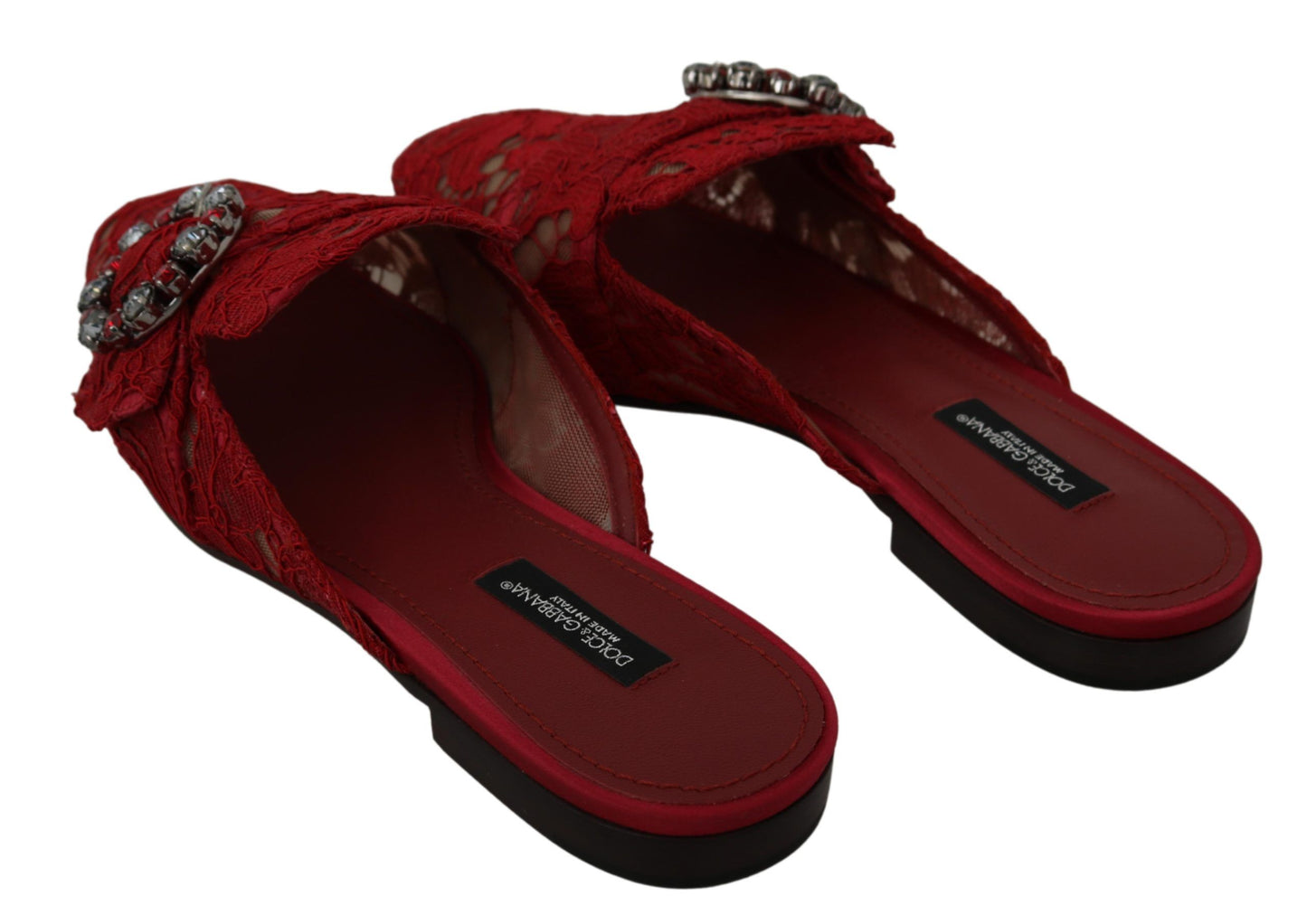 Sandalias planas en rojo radiante con adornos de cristal