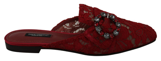 Sandalias planas en rojo radiante con adornos de cristal