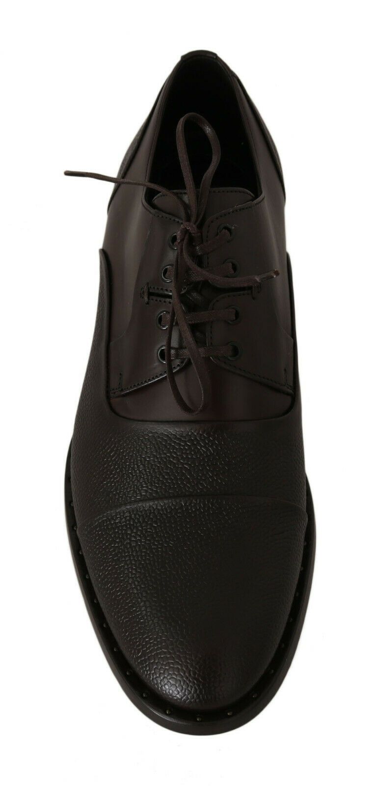 Zapatos formales elegantes de cuero marrón con cordones