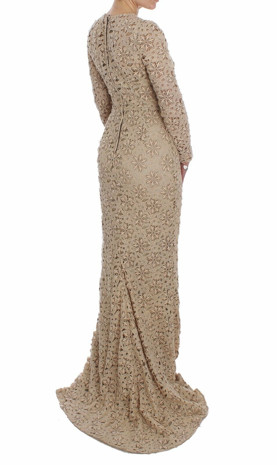 Vestido largo de manga larga con encaje floral beige