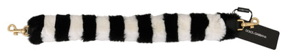 Elegante accesorio de piel para bandolera
