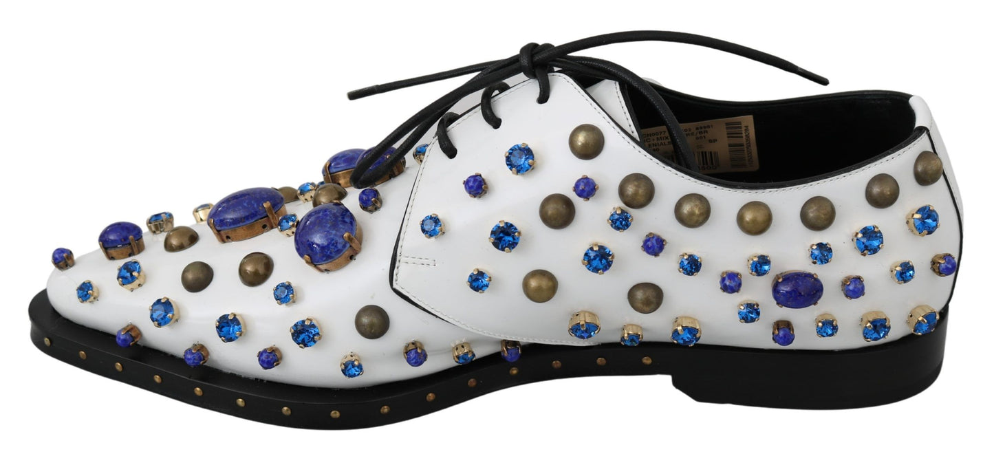 Elegantes zapatos de vestir de cuero blanco con cristales