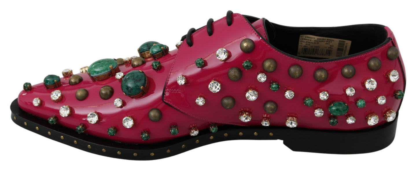 Zapatos planos de charol con cristales de color rosa fucsia