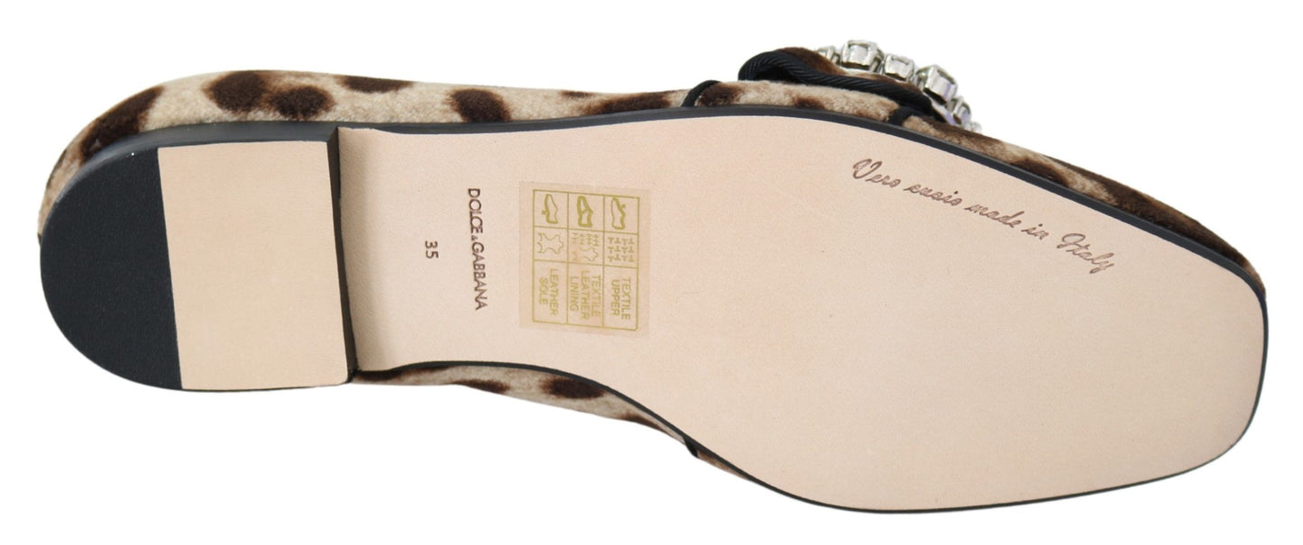 Mocasines con estampado de leopardo y adornos de cristales