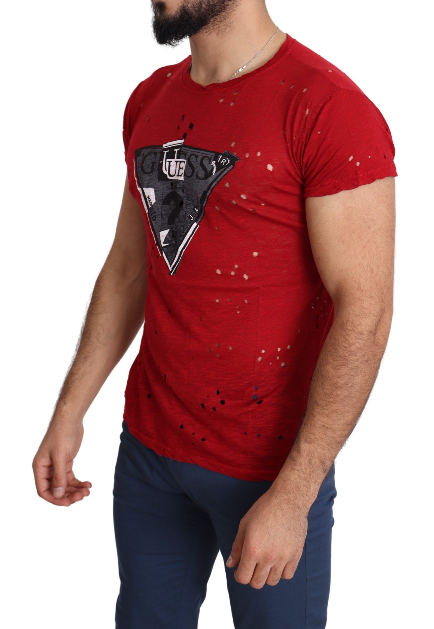 Camiseta de algodón rojo radiante, perfecta para el día a día.