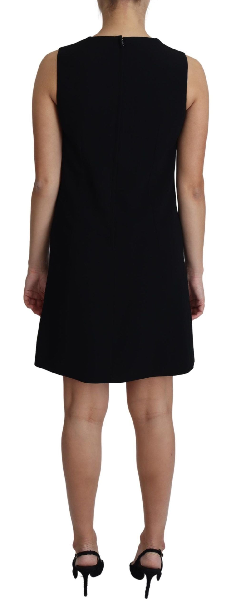 Elegante minivestido negro sin mangas de corte A