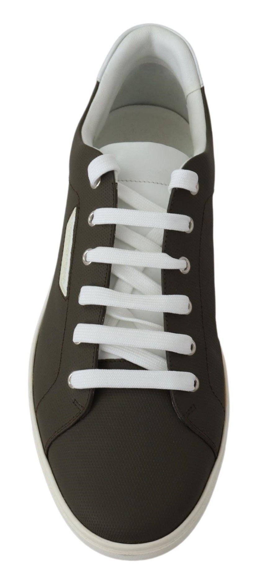 Zapatillas bajas elegantes de cuero blanco