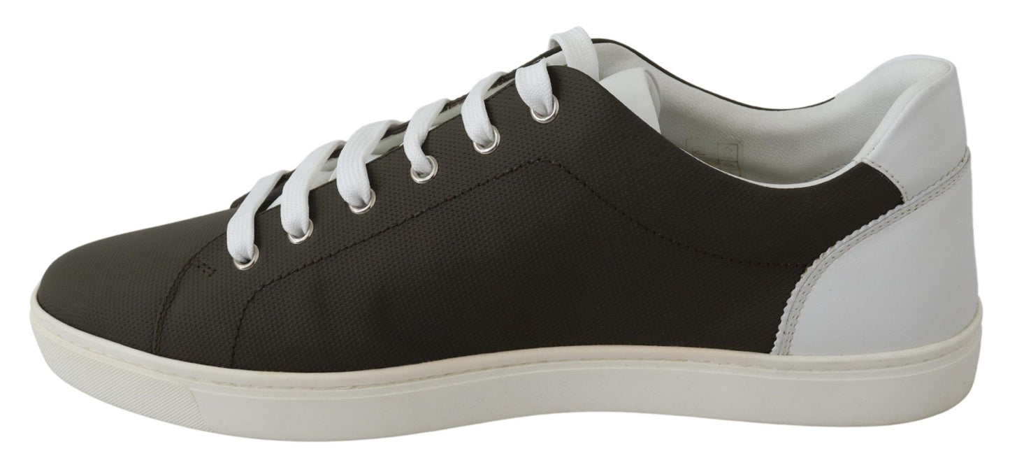 Zapatillas bajas elegantes de cuero blanco