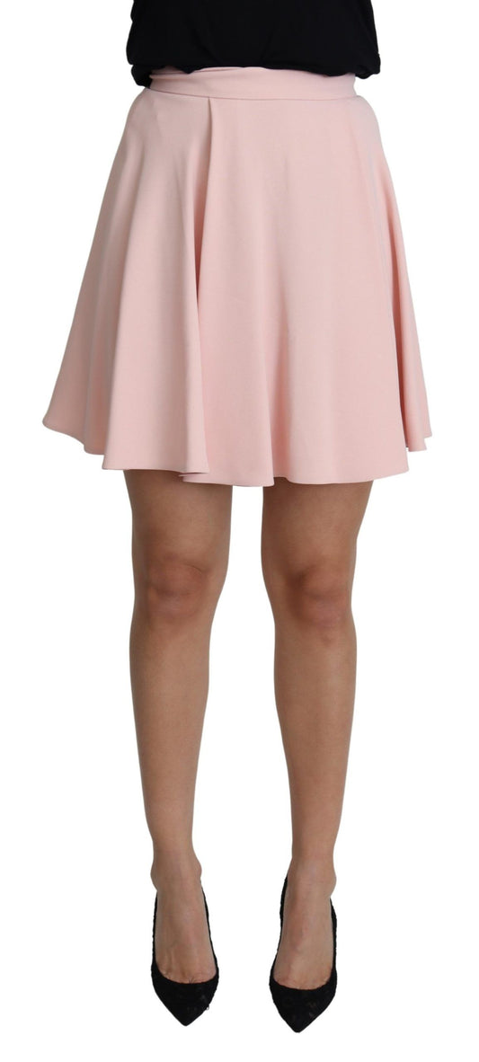 Elegante minifalda acampanada de color rosa