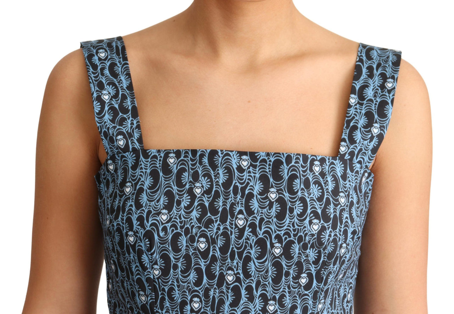 Elegante vestido azul sin mangas con corte en A y corazón
