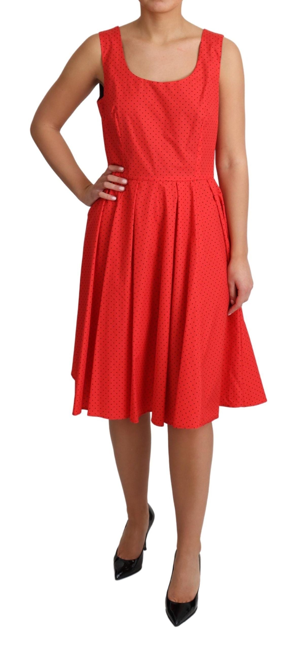 Elegante vestido sin mangas de lunares en forma de A