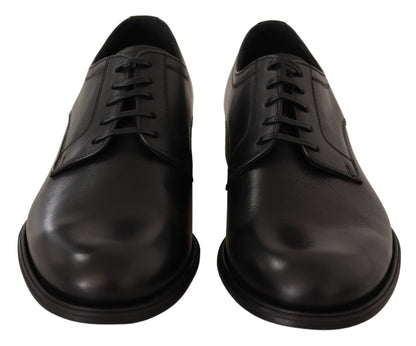 Elegantes zapatos formales Derby negros