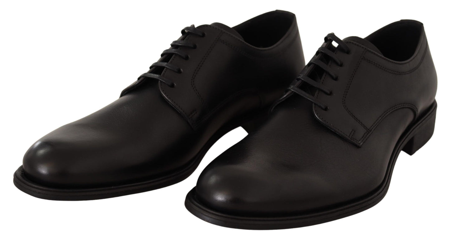 Elegantes zapatos formales Derby negros