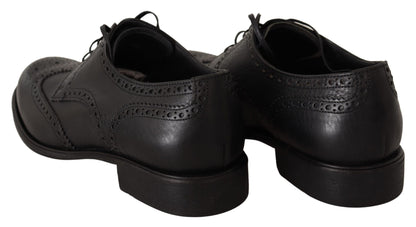 Elegantes zapatos Derby de cuero negro con punta de ala