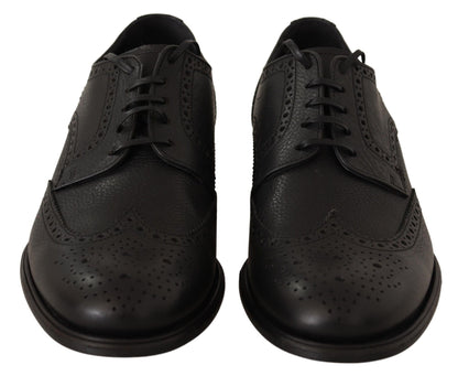 Elegantes zapatos Derby de cuero negro con punta de ala
