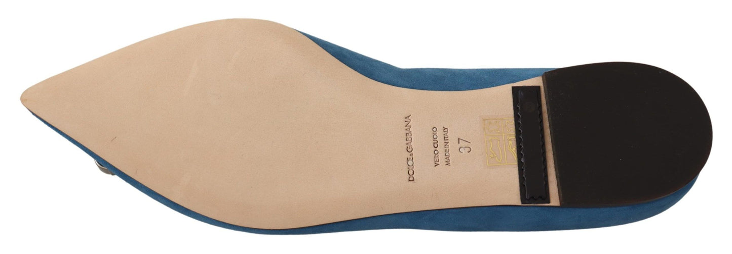 Elegantes zapatos planos de ante con adornos de cristal