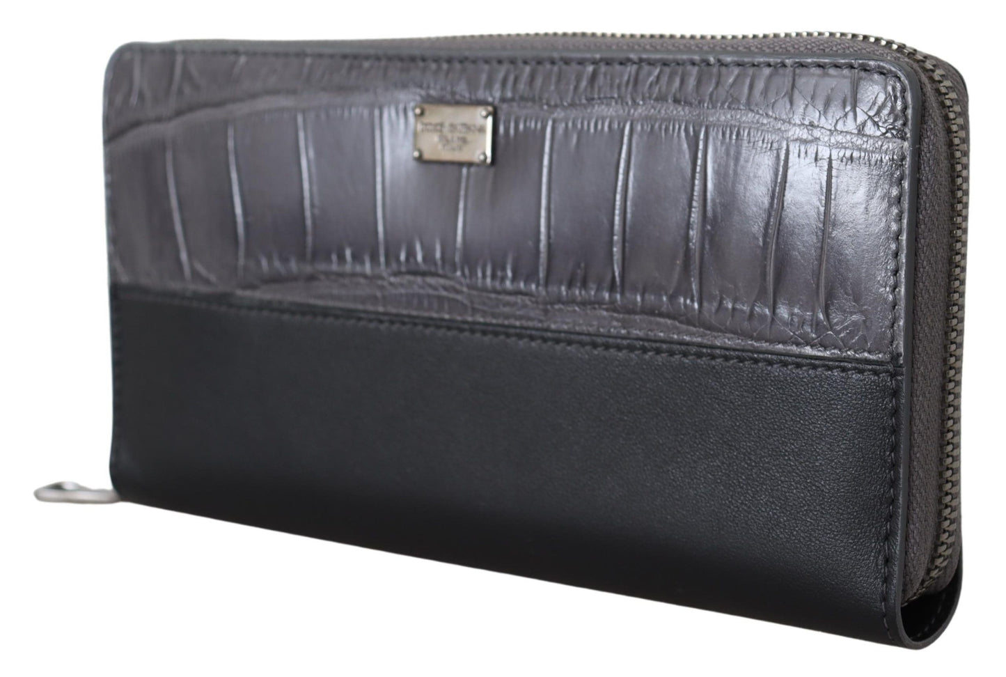 Elegante cartera de piel texturizada con cremallera