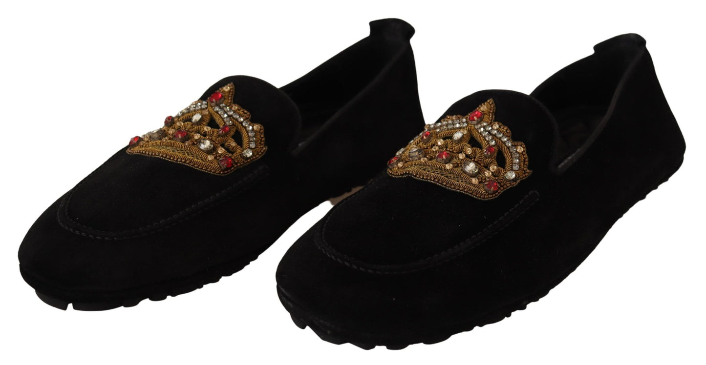 Elegantes mocasines de piel negra con bordado dorado