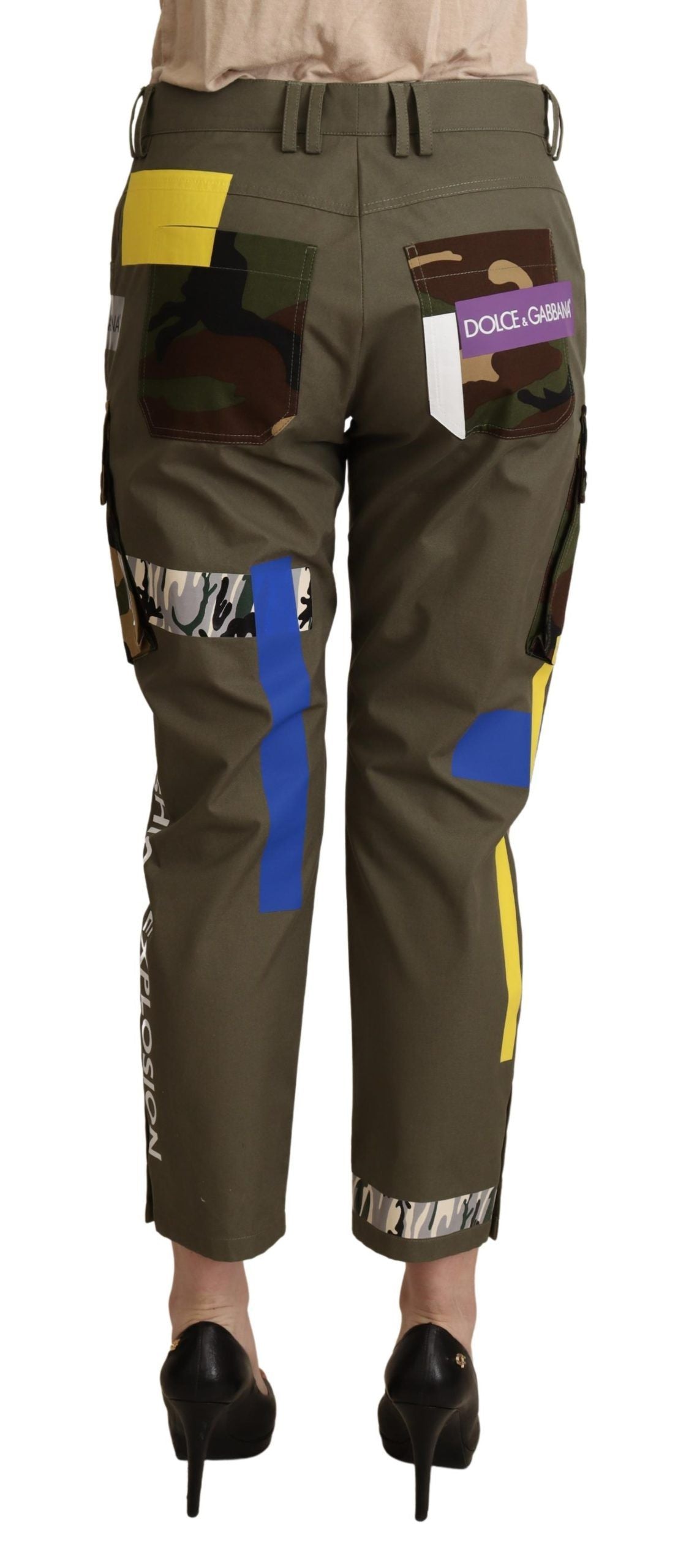 Pantalones cargo elegantes con parches multicolores