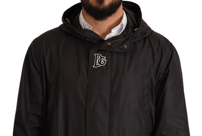 Chaqueta elegante tipo blusón negra con capucha
