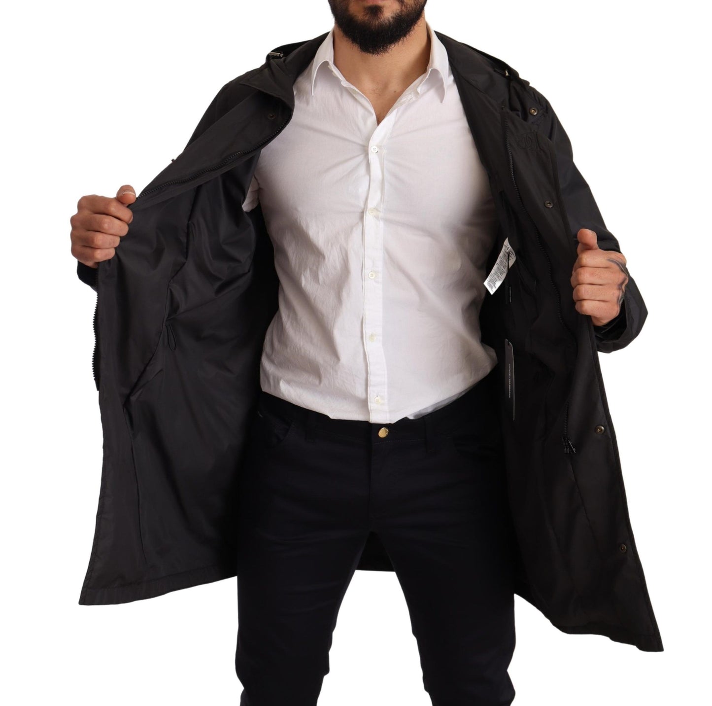 Chaqueta elegante tipo blusón negra con capucha