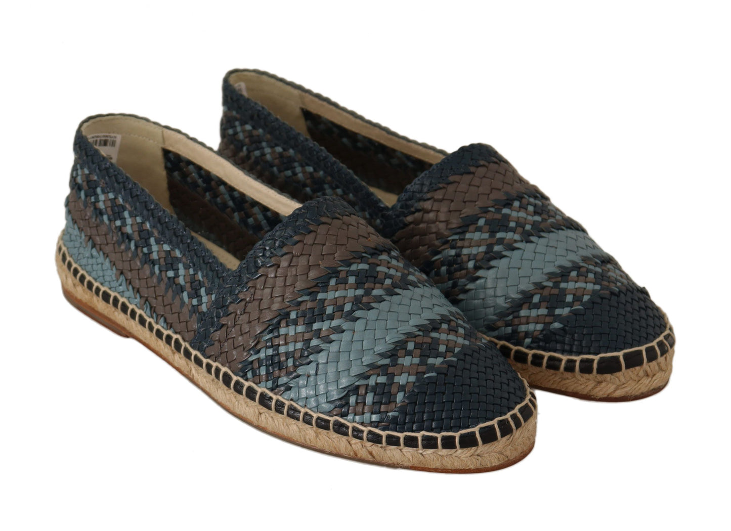 Alpargatas elegantes de piel tejida