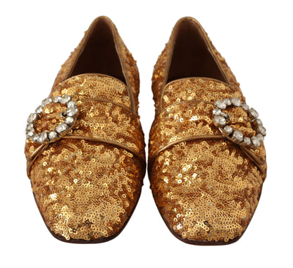 Elegantes zapatos planos con cristales y lentejuelas doradas