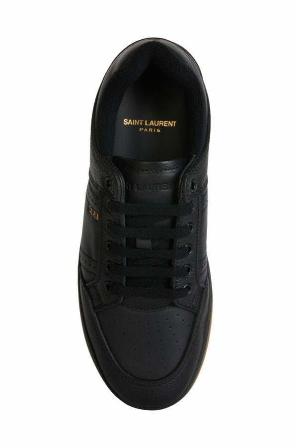 Elegantes zapatillas bajas de cuero negro