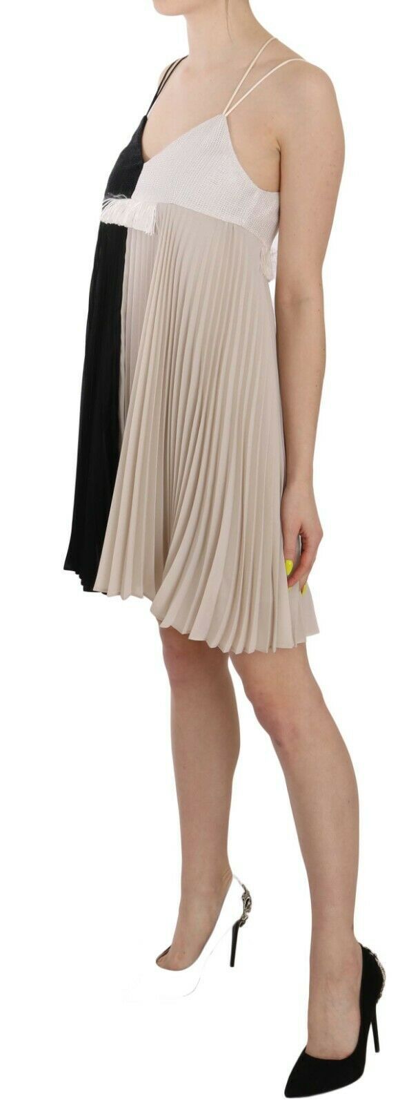 Vestido mini princesa elegante con escote en A