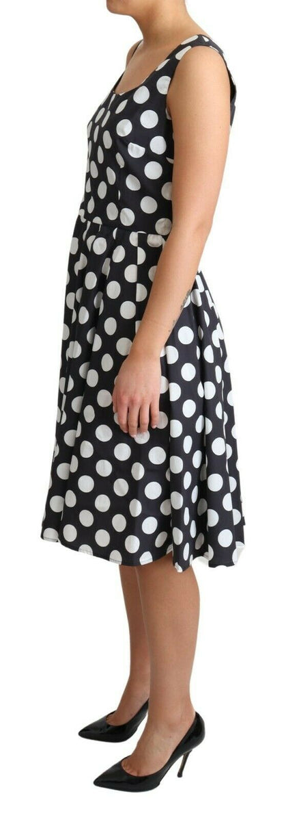 Vestido de lunares sin mangas de corte A