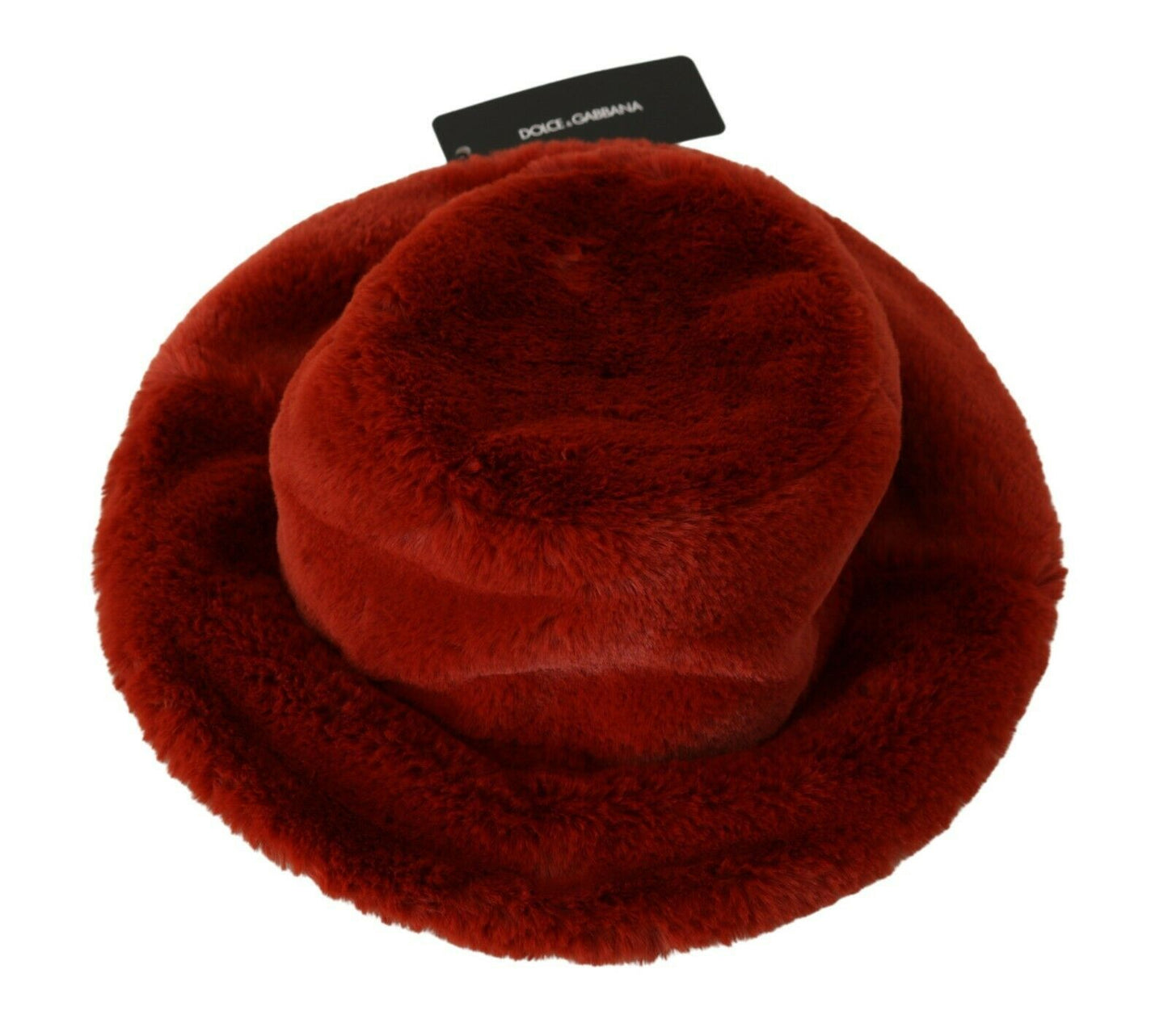 Elegante gorra roja con detalle de logotipo