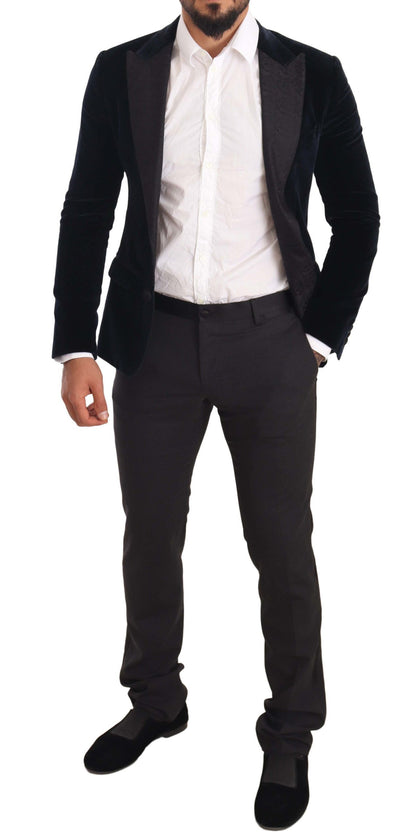 Elegante traje de terciopelo de dos piezas en azul