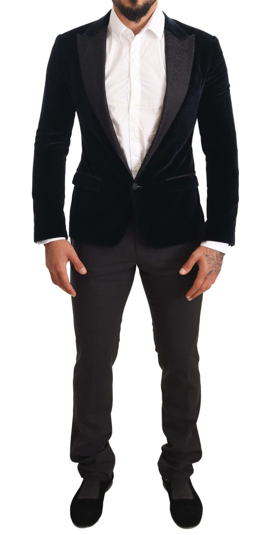 Elegante traje de terciopelo de dos piezas en azul