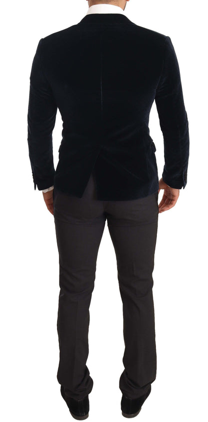 Elegante traje de terciopelo de dos piezas en azul