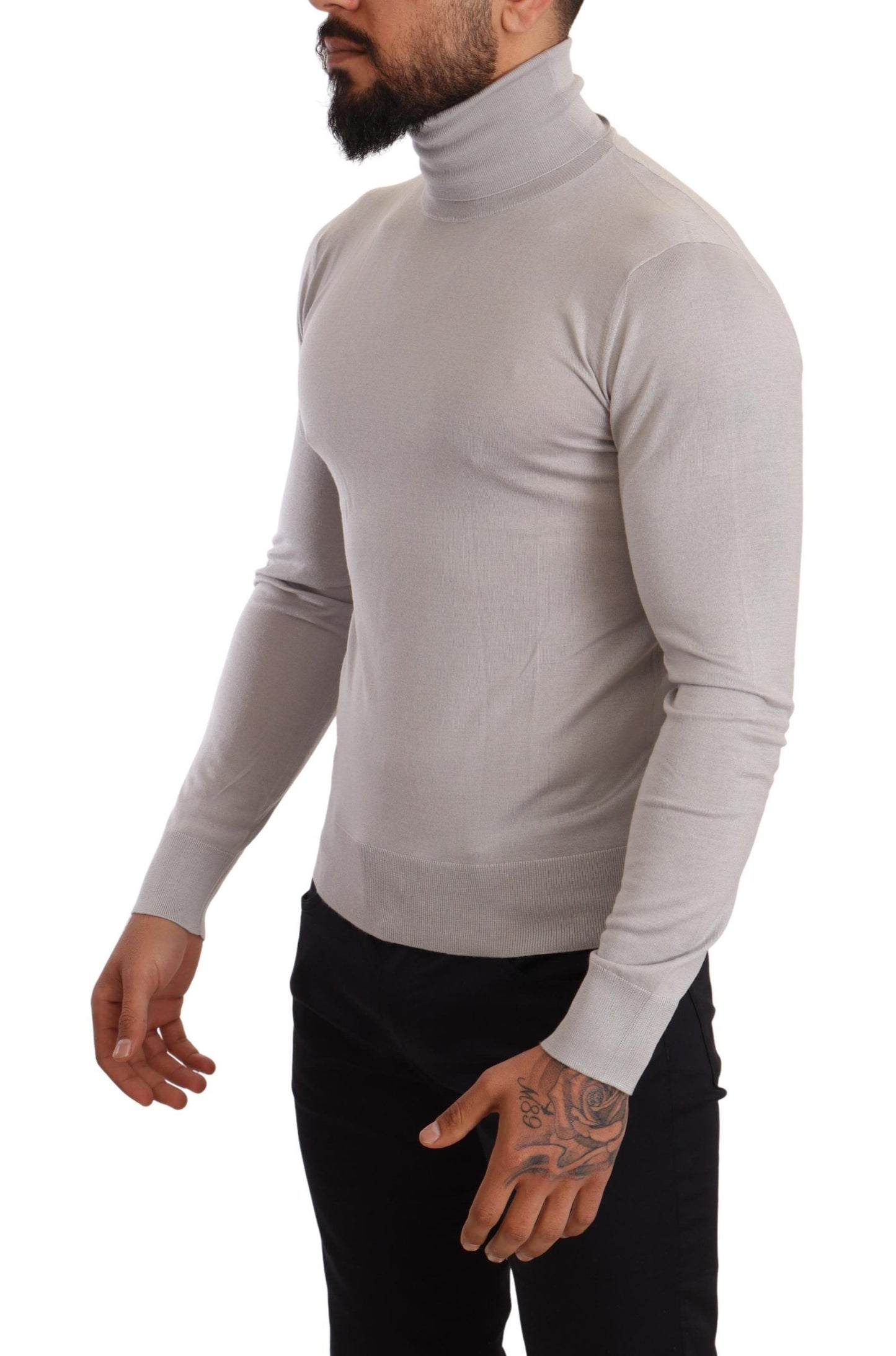 Elegante jersey de cuello alto en mezcla de cachemira y seda