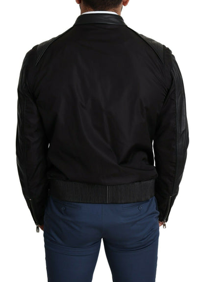 Elegante bomber negro con detalles de cuero