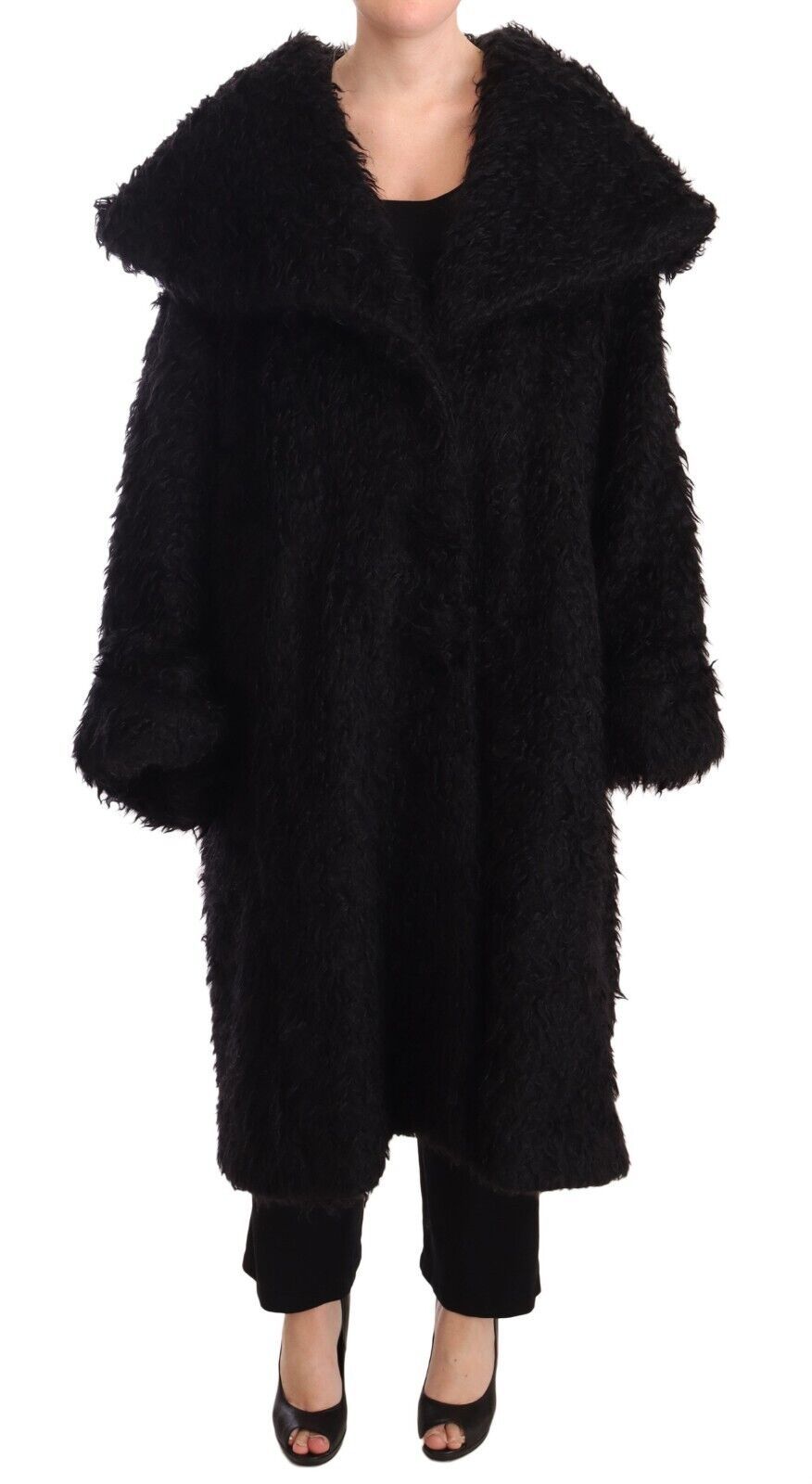 Chaqueta tipo gabardina con capa de piel de pasarela elegante