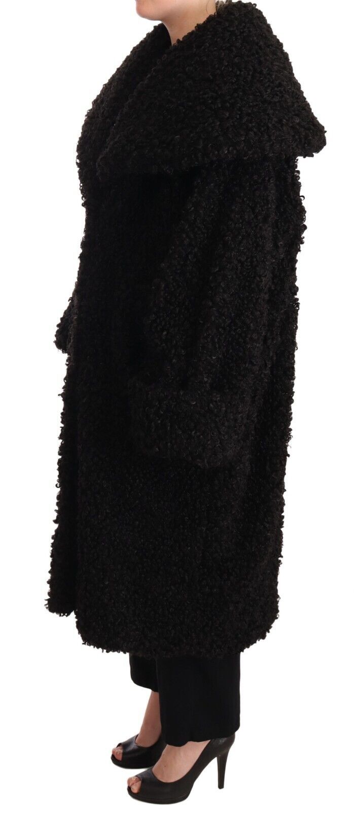 Elegante gabardina de piel negra